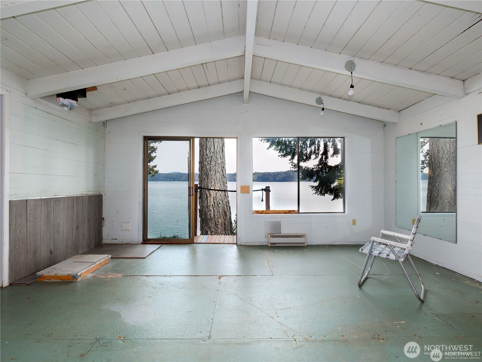 40 N Triton Head Drive , Lilliwaup, WA 98555