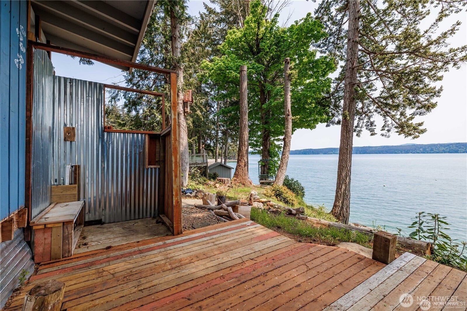 40 N Triton Head Drive , Lilliwaup, WA 98555