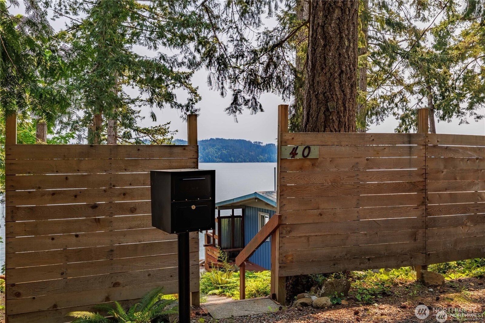 40 N Triton Head Drive , Lilliwaup, WA 98555