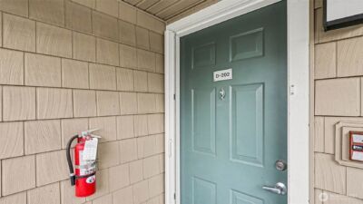 1500 S 18th St #D202, Renton, WA 98055 - Photo 3