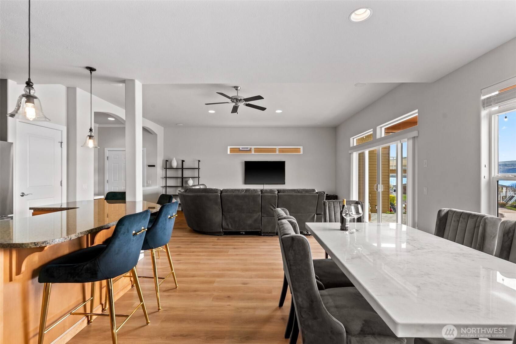 23496 Sunserra Loop NW, Quincy, WA 98848