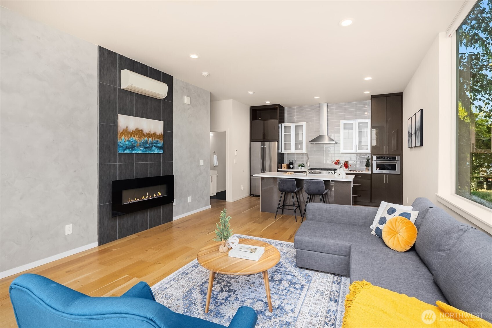 6221 20th Avenue NW, Seattle, WA 98107