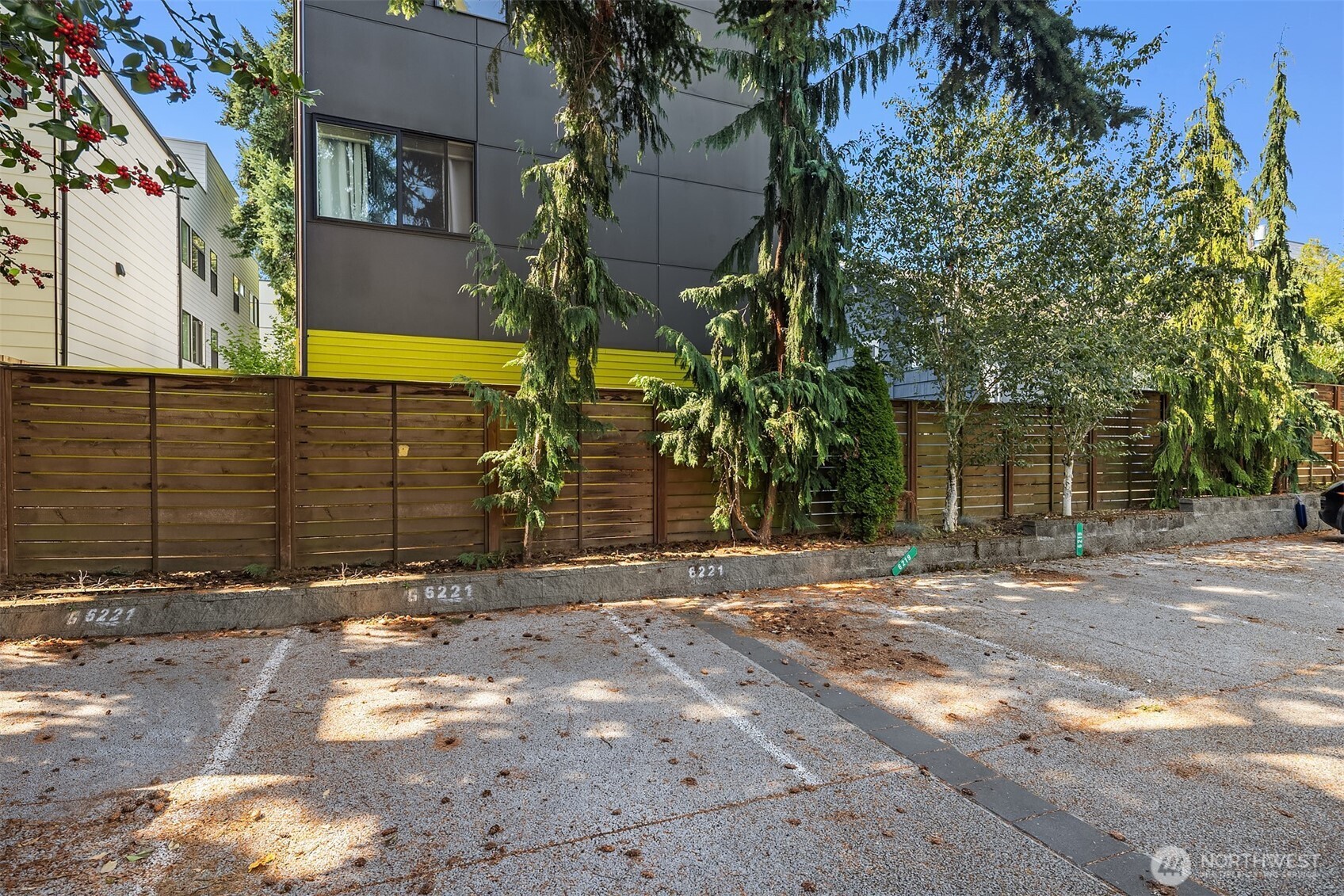 6221 20th Avenue NW, Seattle, WA 98107