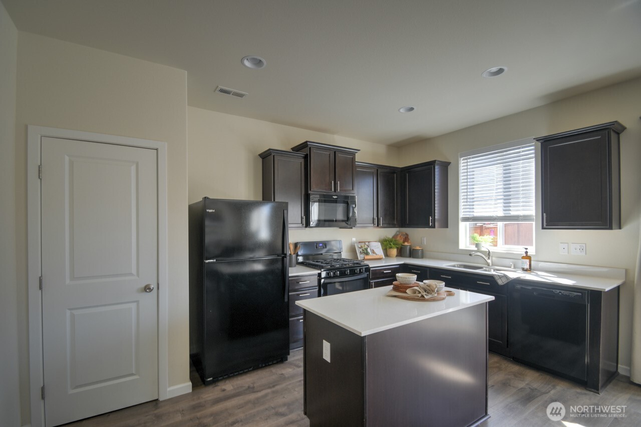 18936 112th Avenue Ct E, Puyallup, WA 98374