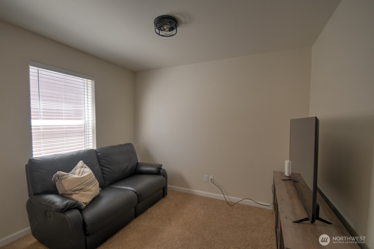 18936 112th Avenue Ct E, Puyallup, WA 98374