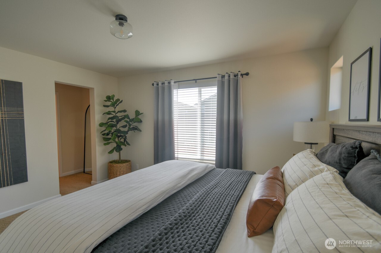 18936 112th Avenue Ct E, Puyallup, WA 98374