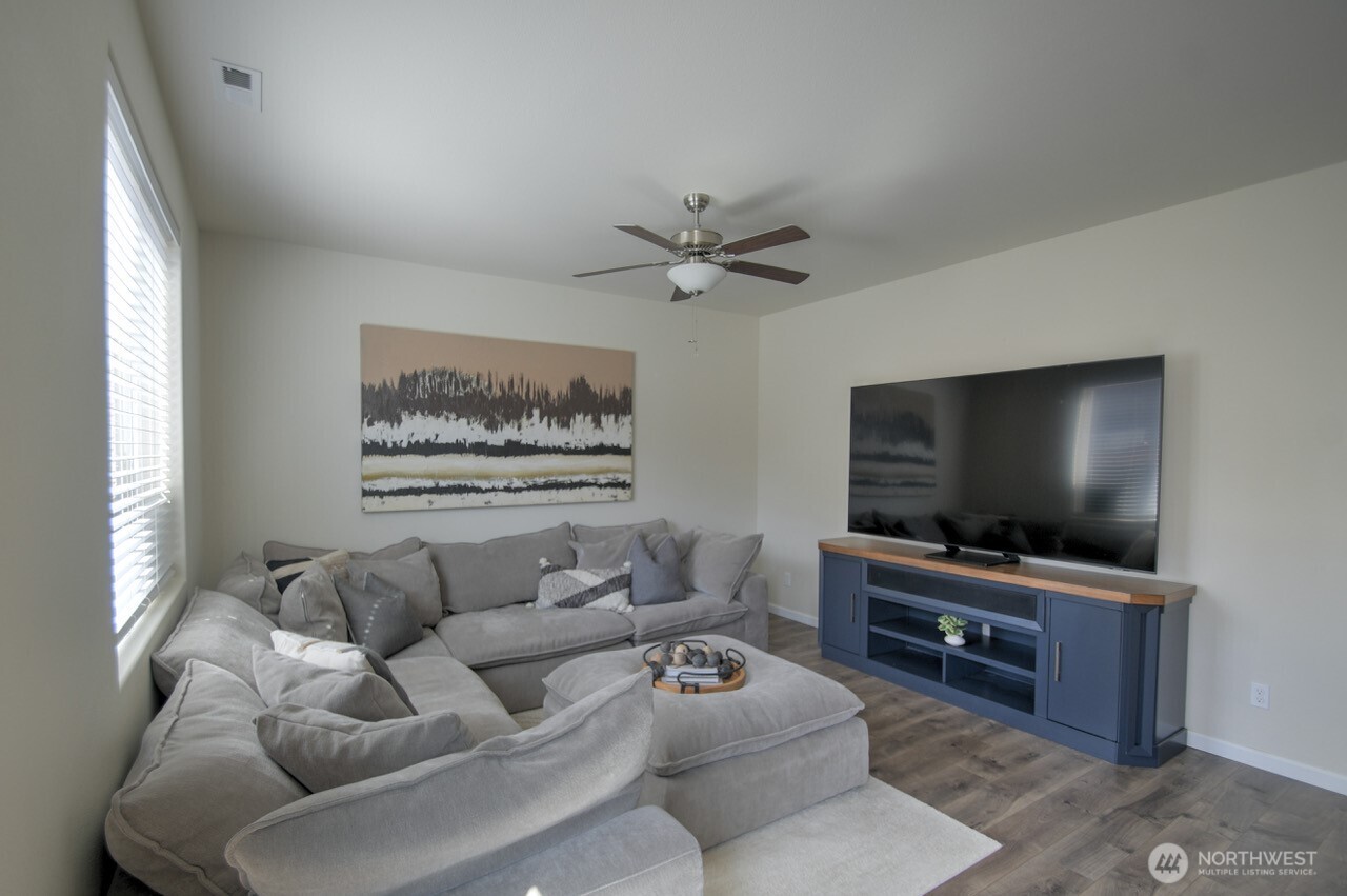 18936 112th Avenue Ct E, Puyallup, WA 98374