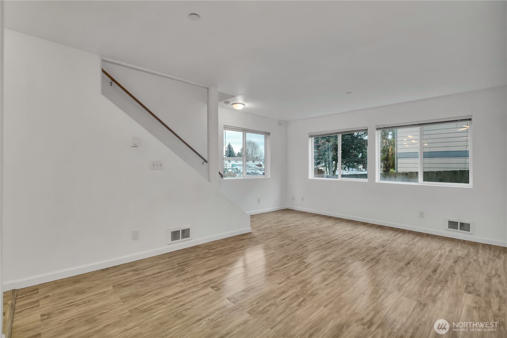 13349 Ambaum Boulevard SW, Burien, WA 98146