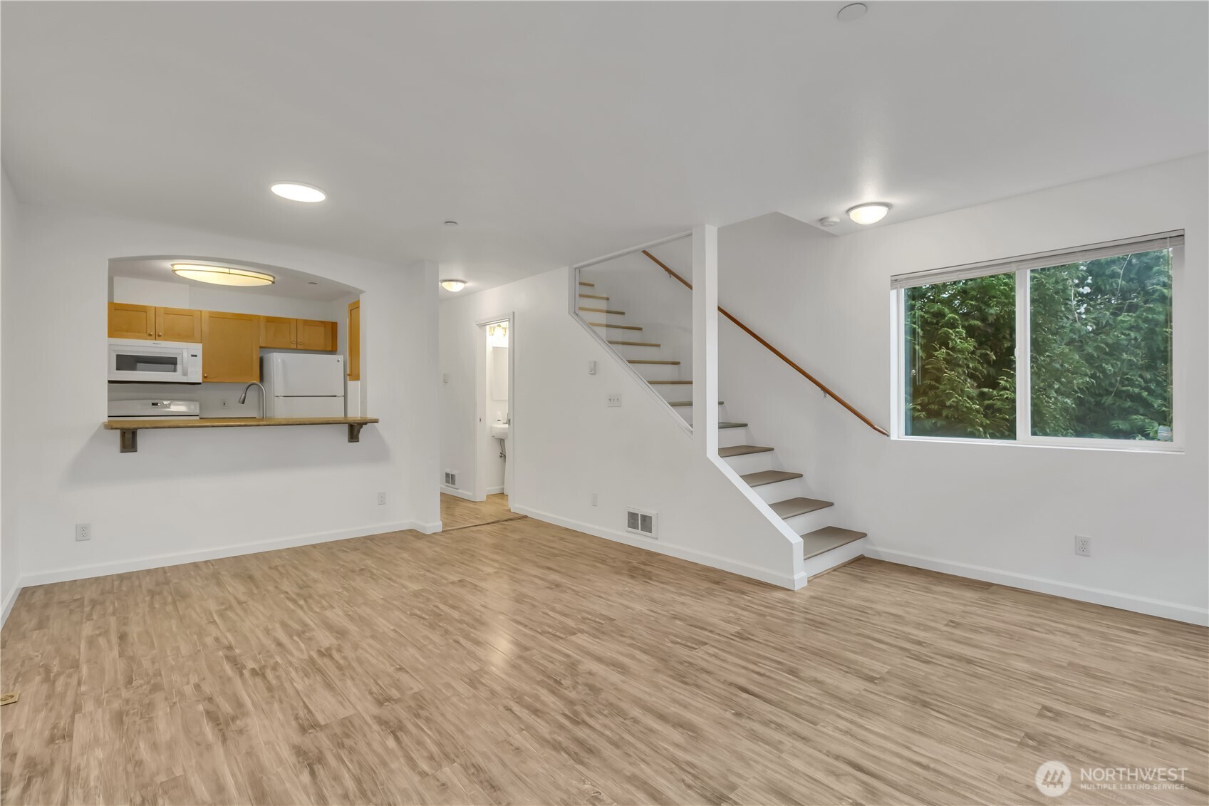 13349 Ambaum Boulevard SW, Burien, WA 98146