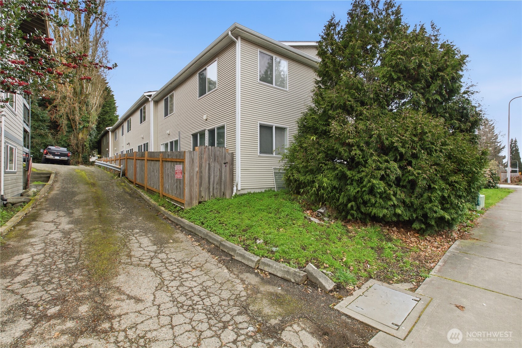 13349 Ambaum Boulevard SW, Burien, WA 98146