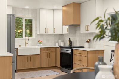 14442 Phelps Road NE, Bainbridge Island, WA 98110 - Photo 12