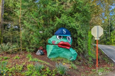 14442 Phelps Road NE, Bainbridge Island, WA 98110 - Photo 2