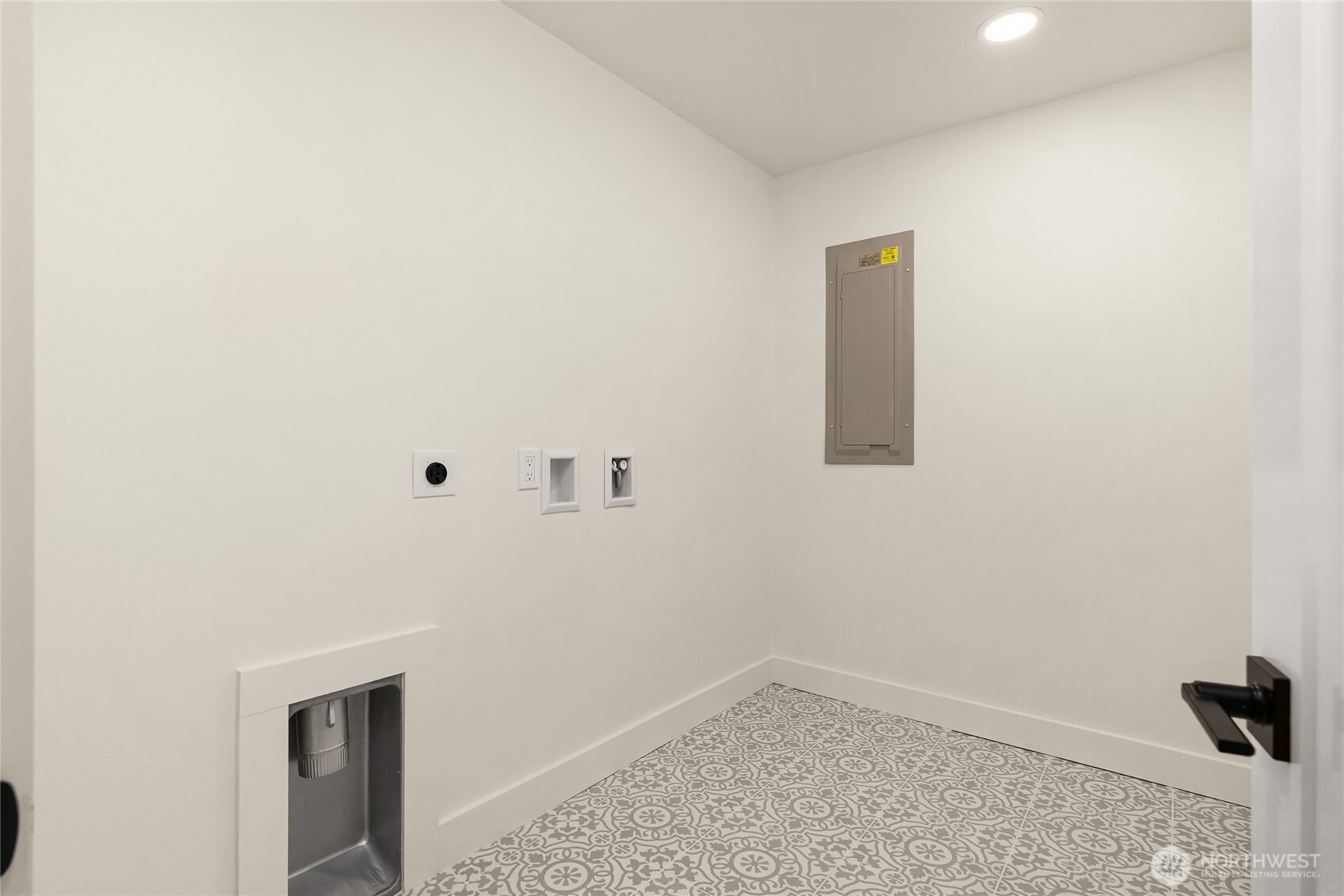 14442 Phelps Road NE, Bainbridge Island, WA 98110