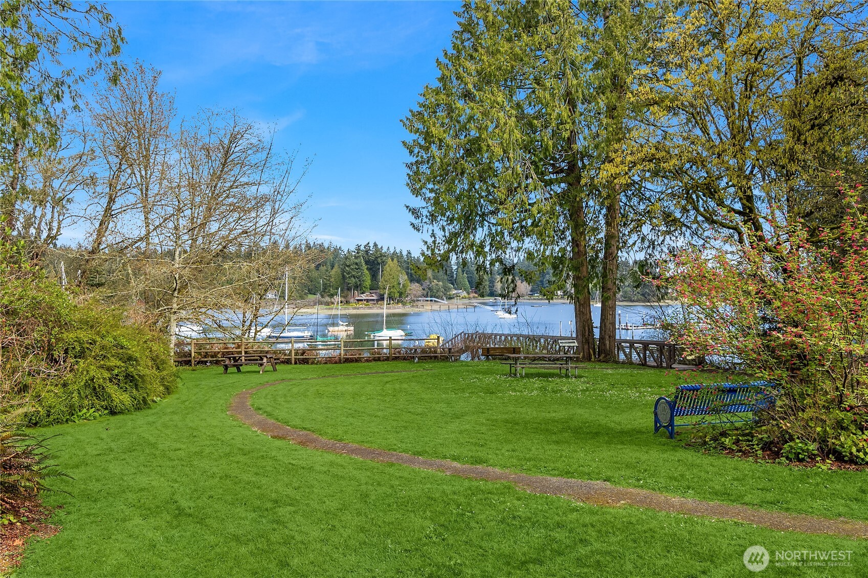 14442 Phelps Road NE, Bainbridge Island, WA 98110