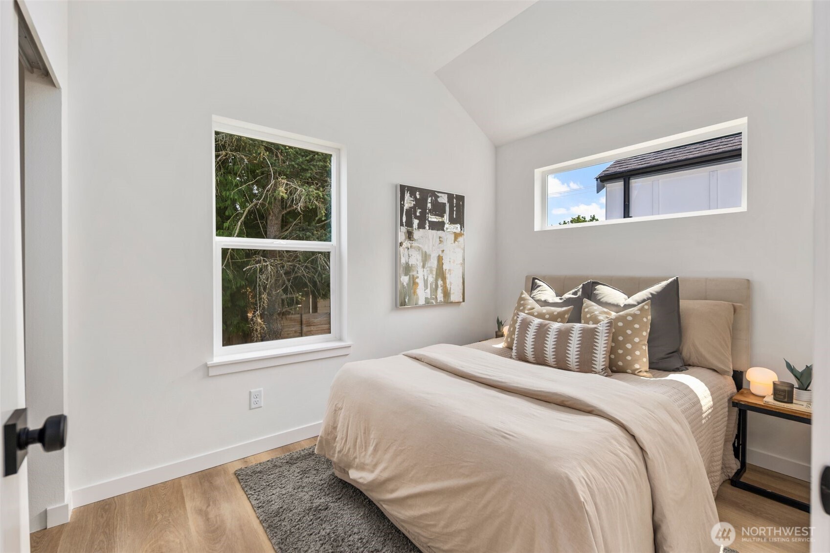 820 B S Sullivan Street , Seattle, WA 98108