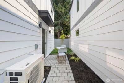 820 B S Sullivan Street , Seattle, WA 98108 - Photo 17