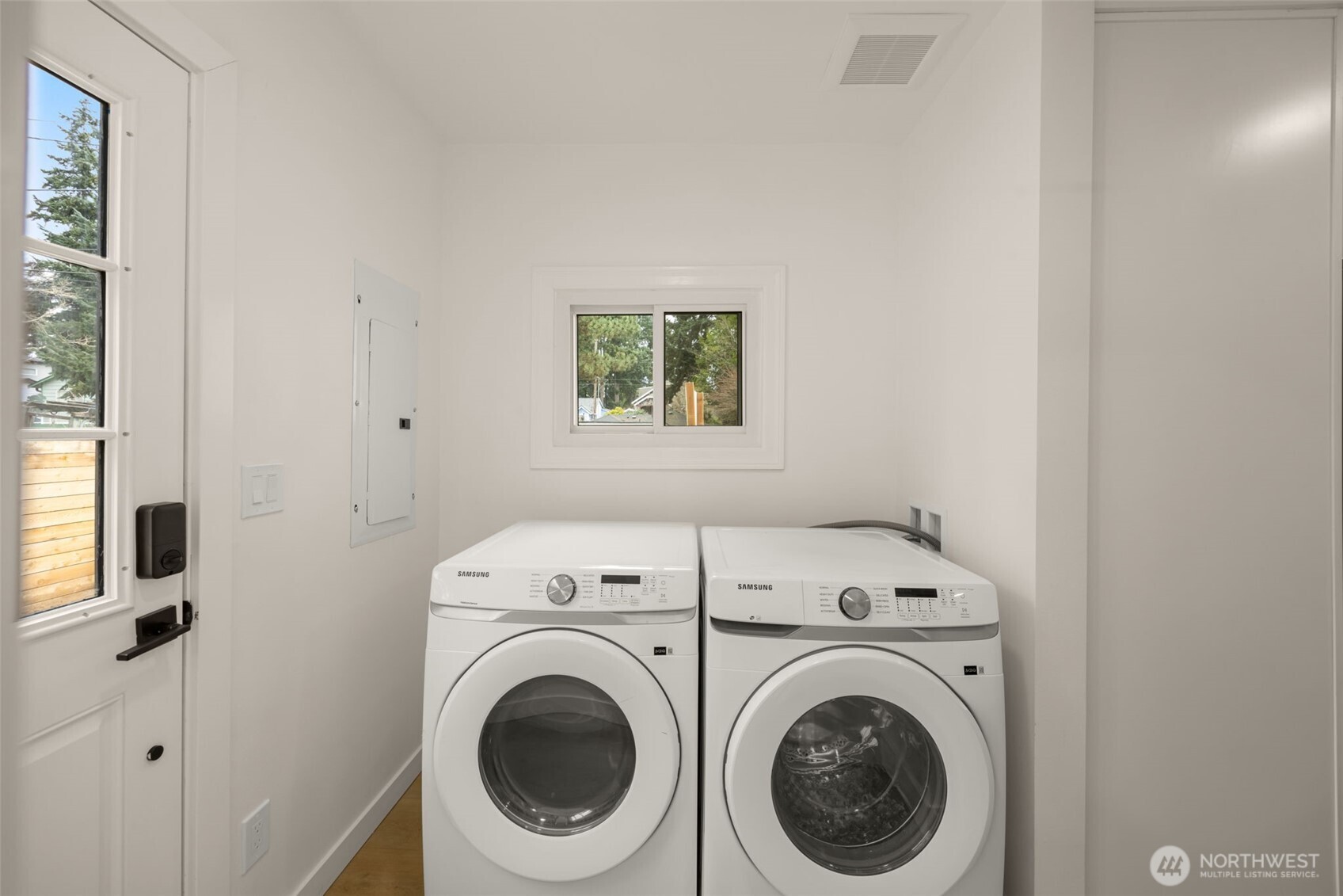 14321 Interlake Avenue N #A, Seattle, WA 98133