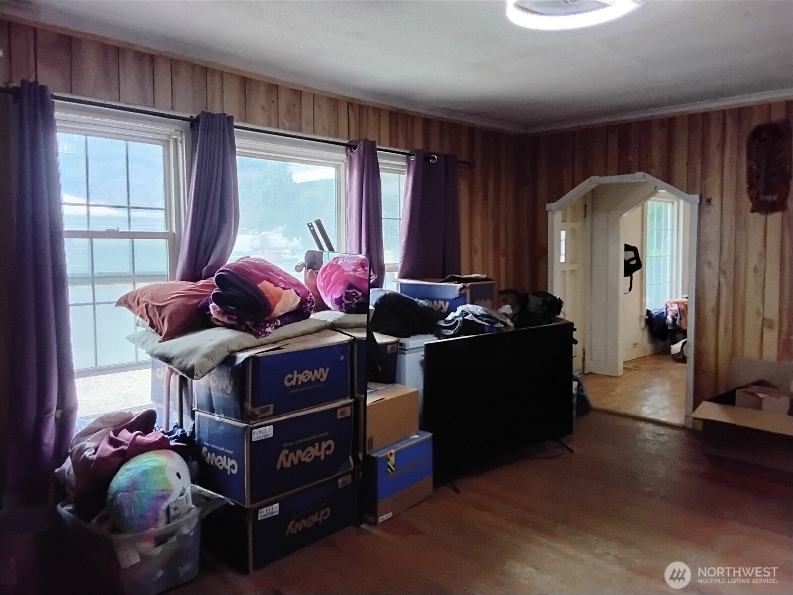 910 Dogwood Street , Oroville, WA 98844