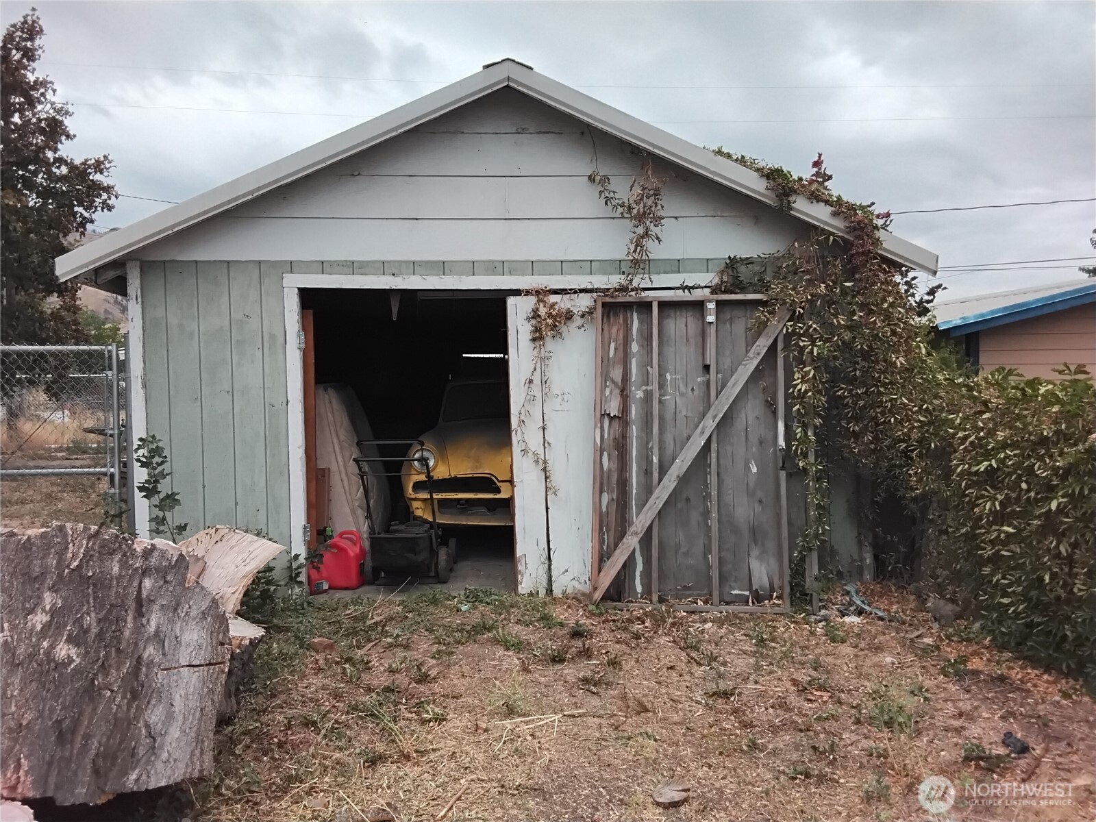 910 Dogwood Street , Oroville, WA 98844