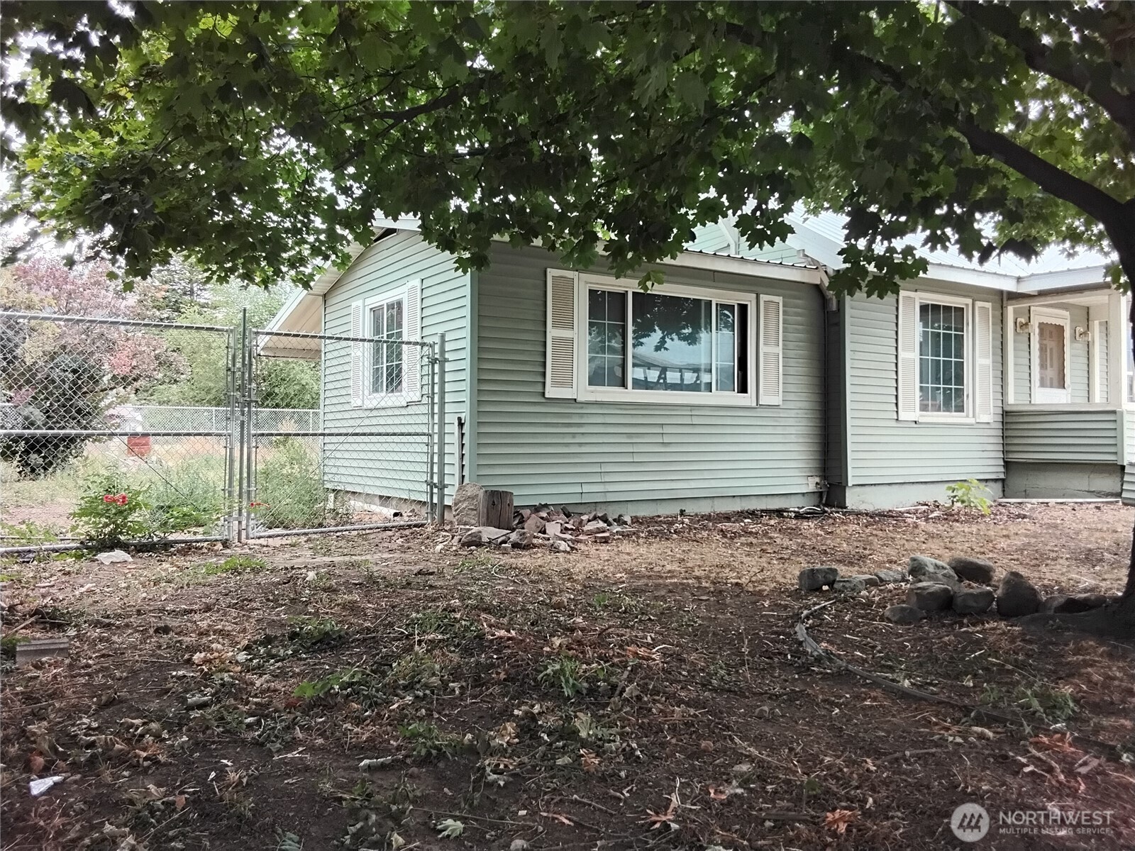 910 Dogwood Street , Oroville, WA 98844