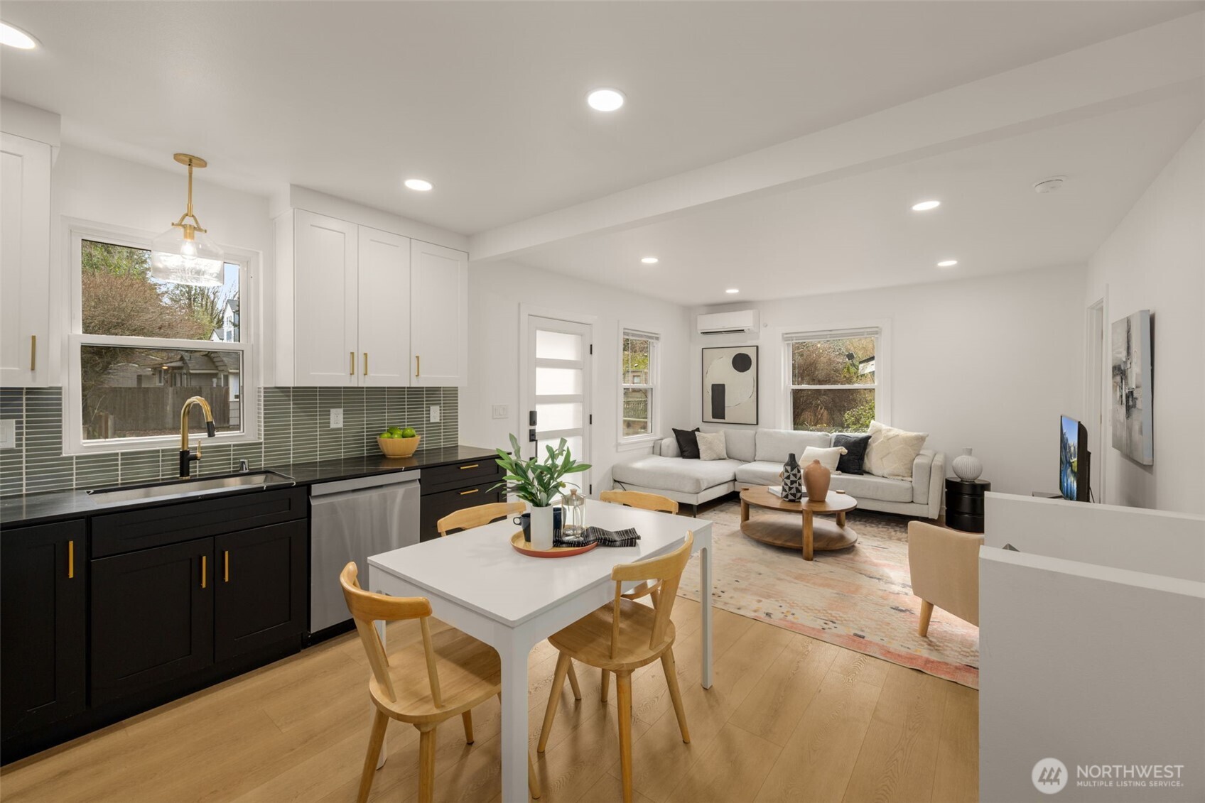 14321 Interlake Avenue N #A, Seattle, WA 98133