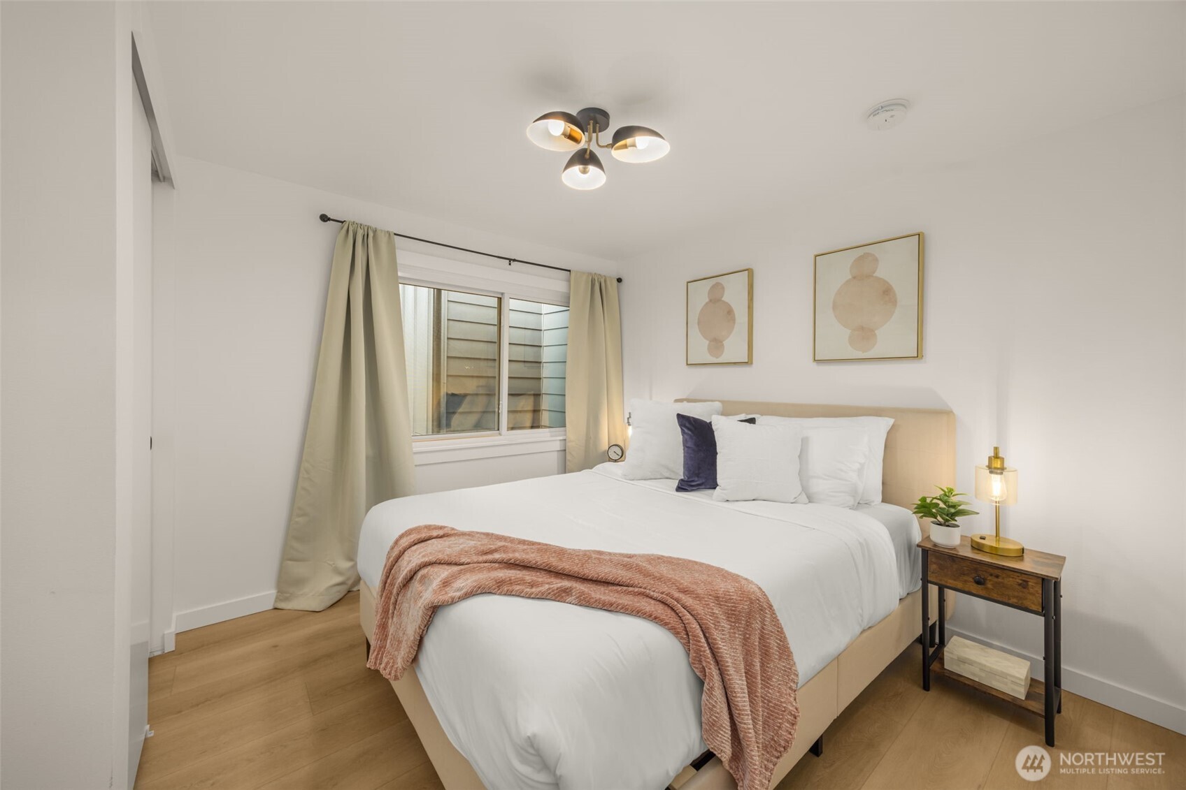 14321 Interlake Avenue N #A, Seattle, WA 98133