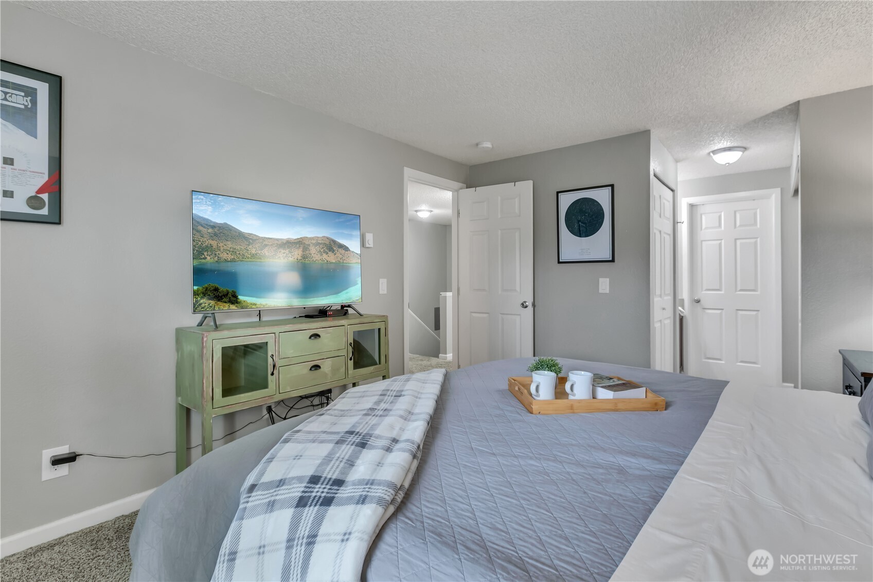 23712 13th Place S #1006, Des Moines, WA 98198