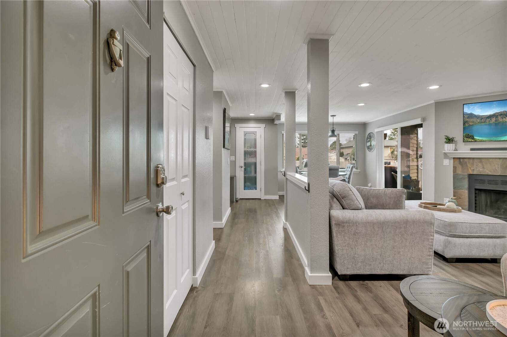 23712 13th Place S #1006, Des Moines, WA 98198