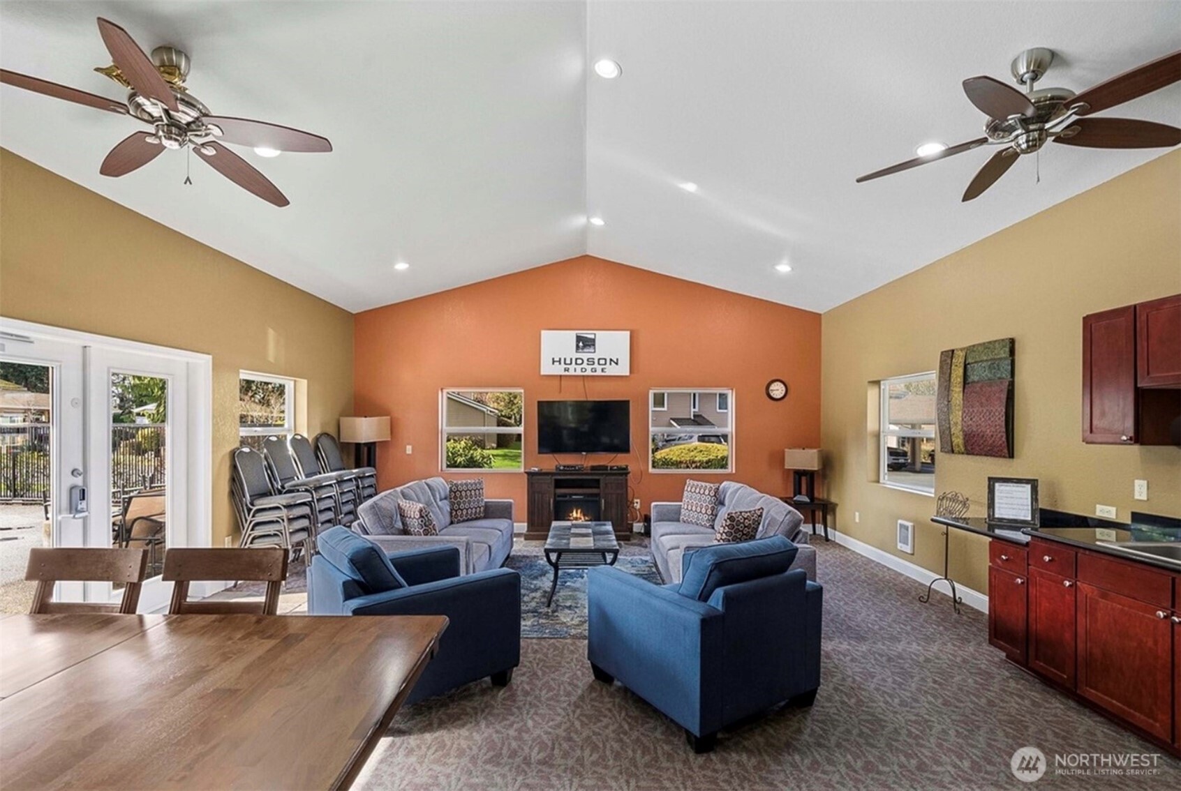 23712 13th Place S #1006, Des Moines, WA 98198