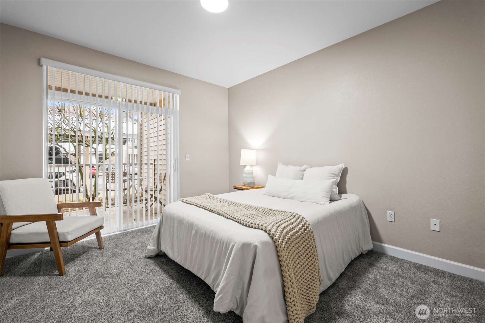 10016 186th Place E #104, Puyallup, WA 98375