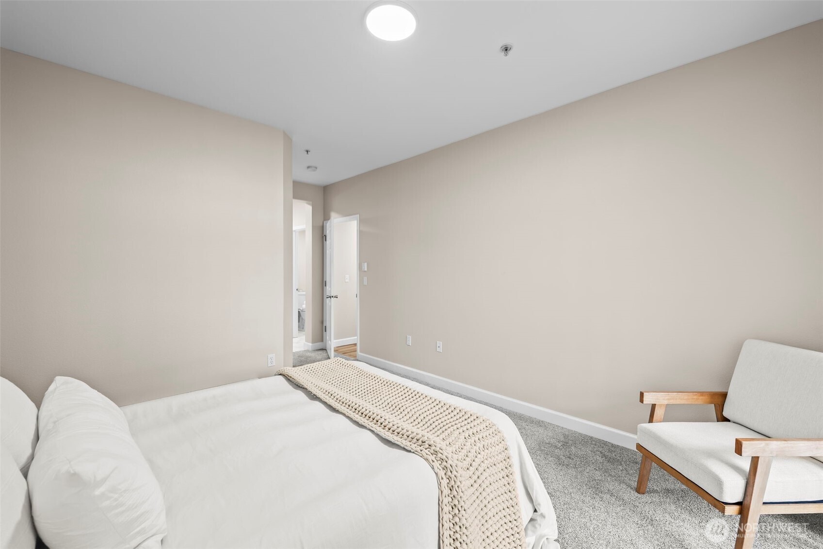 10016 186th Place E #104, Puyallup, WA 98375