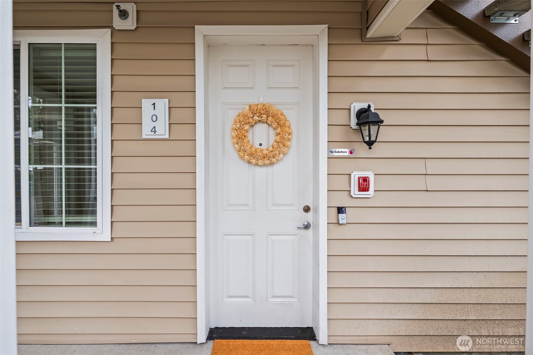 10016 186th Place E #104, Puyallup, WA 98375