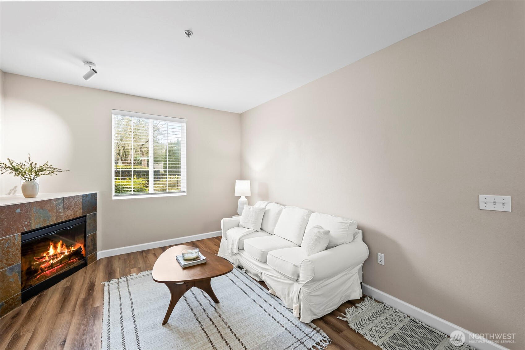 10016 186th Place E #104, Puyallup, WA 98375