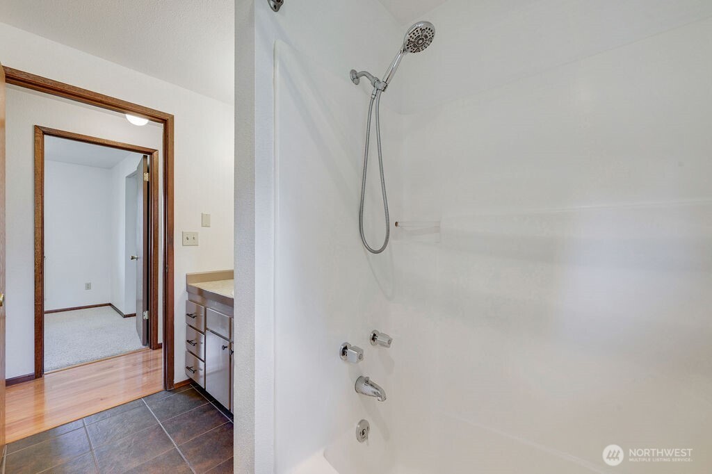 90 Kem Street , Port Hadlock, WA 98339