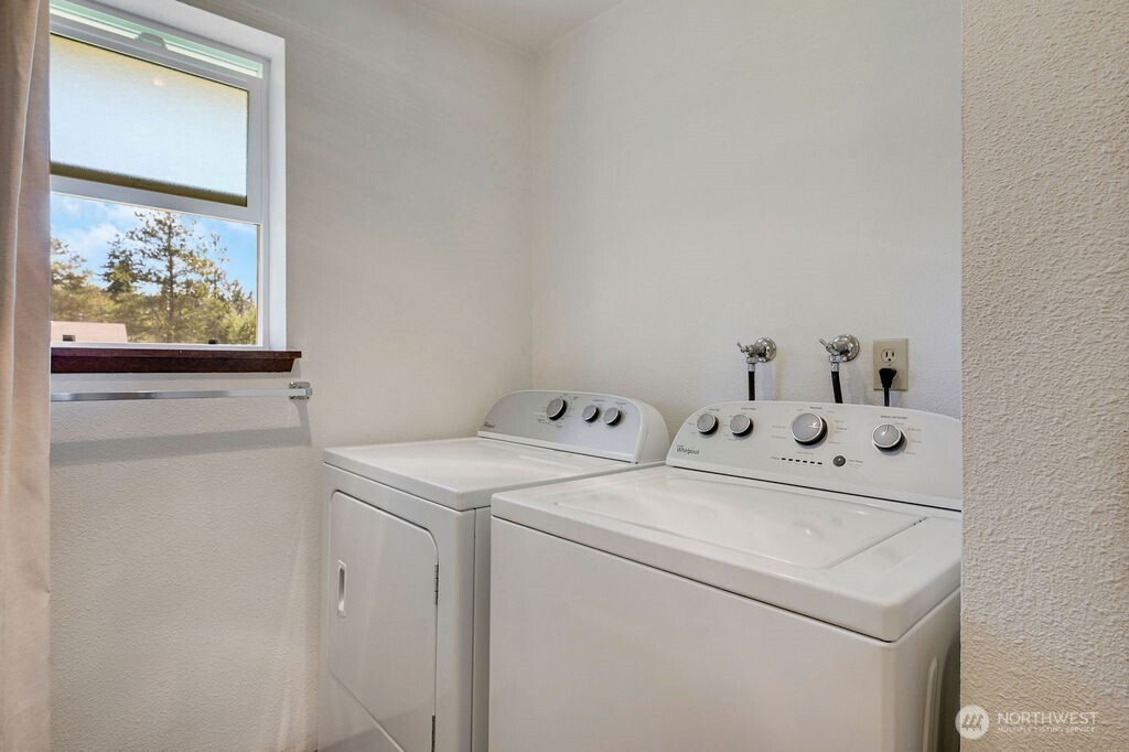 90 Kem Street , Port Hadlock, WA 98339