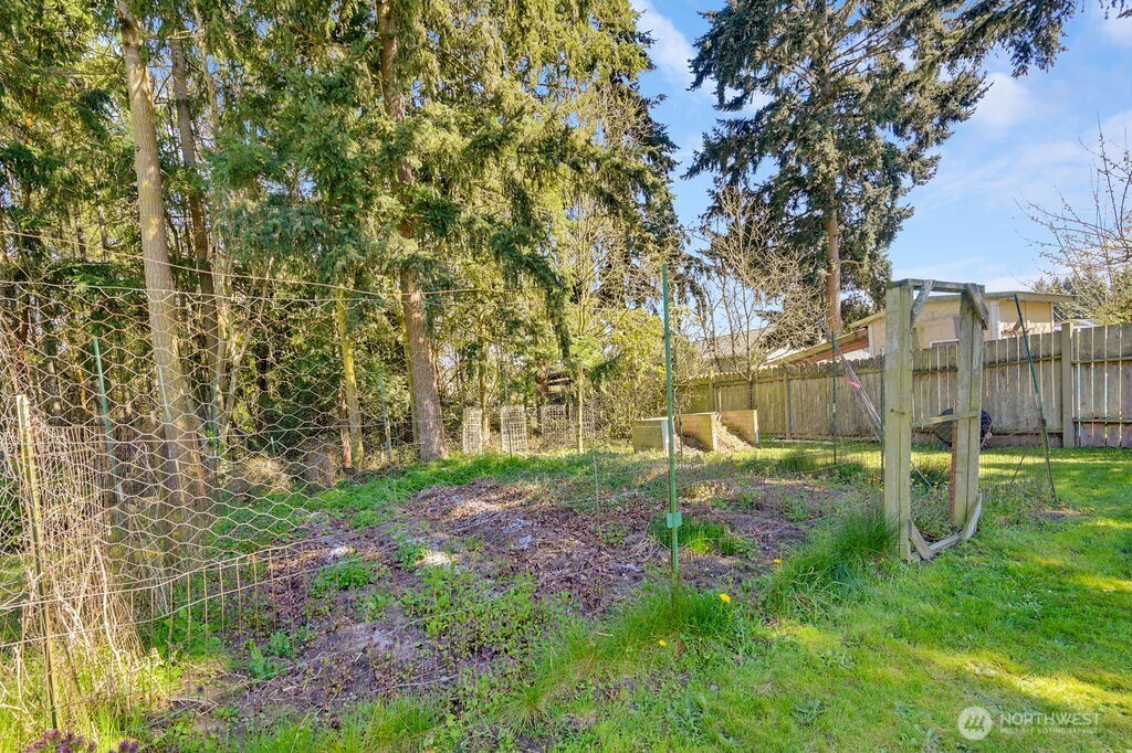 90 Kem Street , Port Hadlock, WA 98339