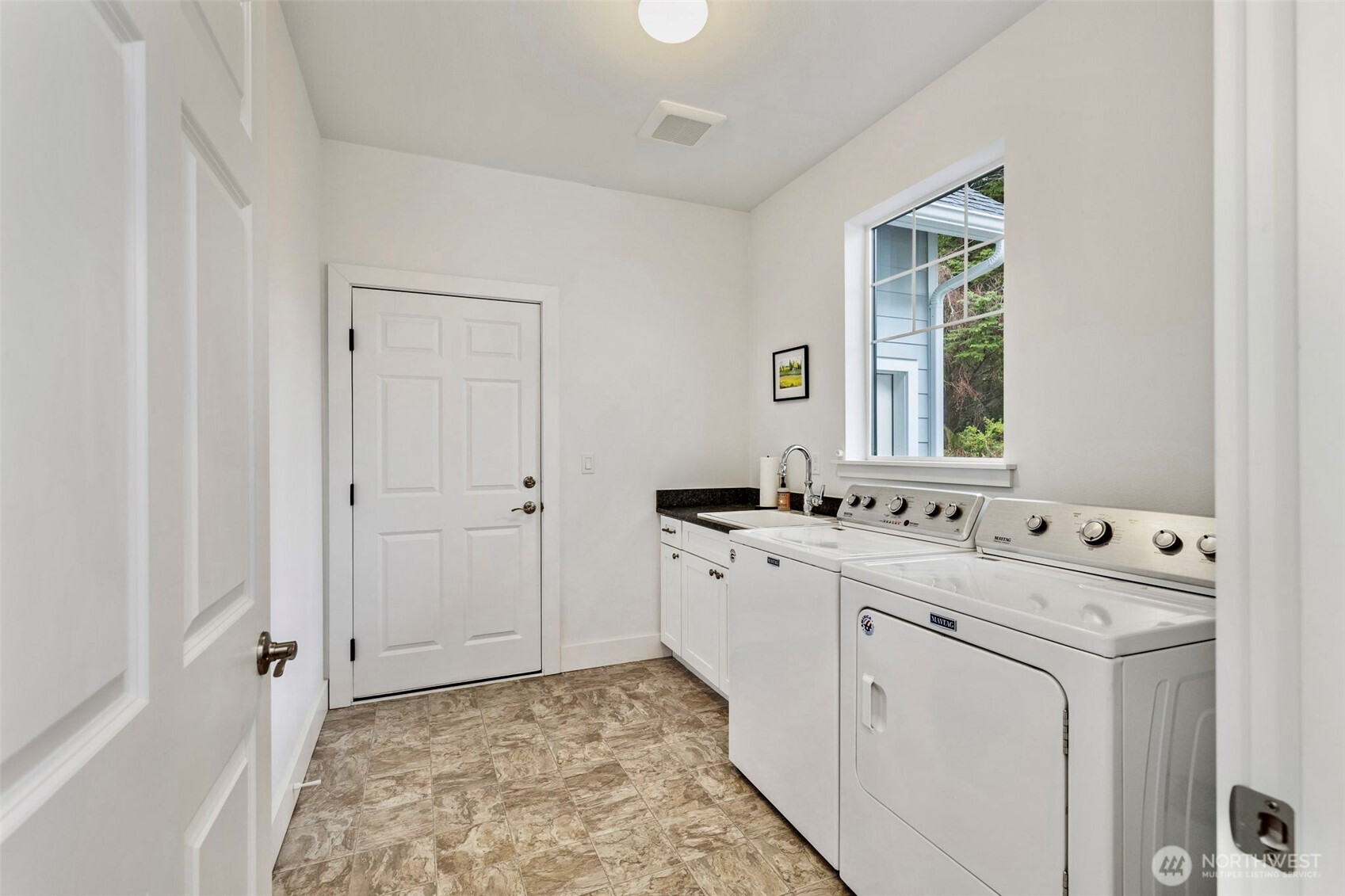 28 Deer Hollow Road , Port Ludlow, WA 98365