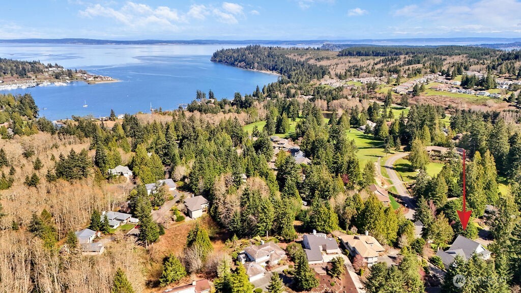 28 Deer Hollow Road , Port Ludlow, WA 98365