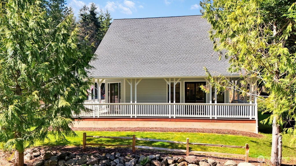 28 Deer Hollow Road , Port Ludlow, WA 98365
