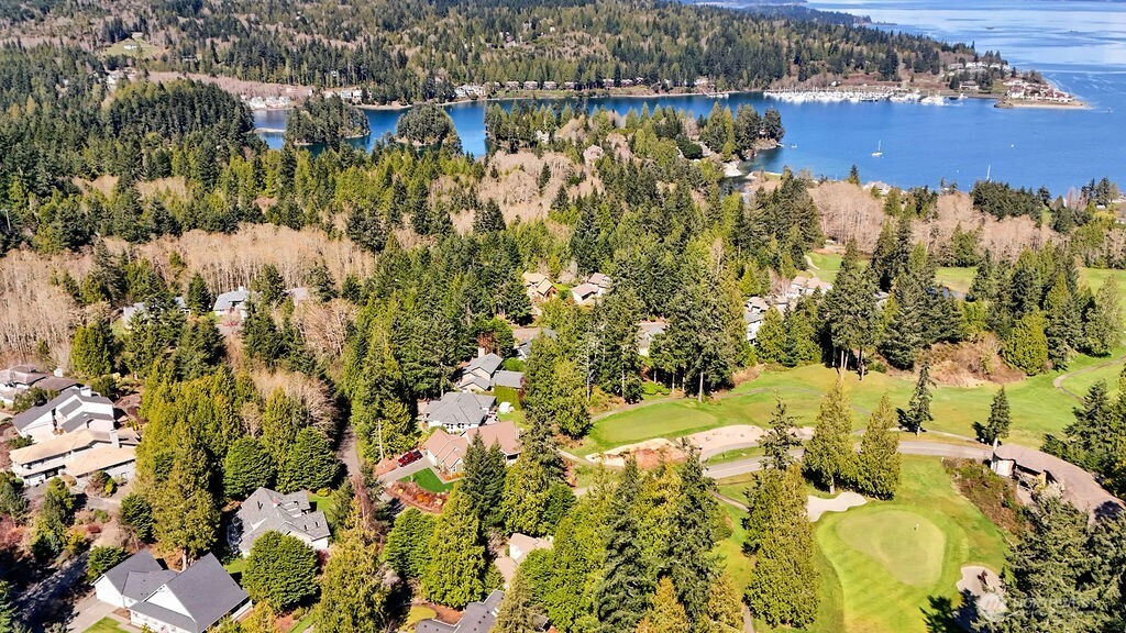 28 Deer Hollow Road , Port Ludlow, WA 98365