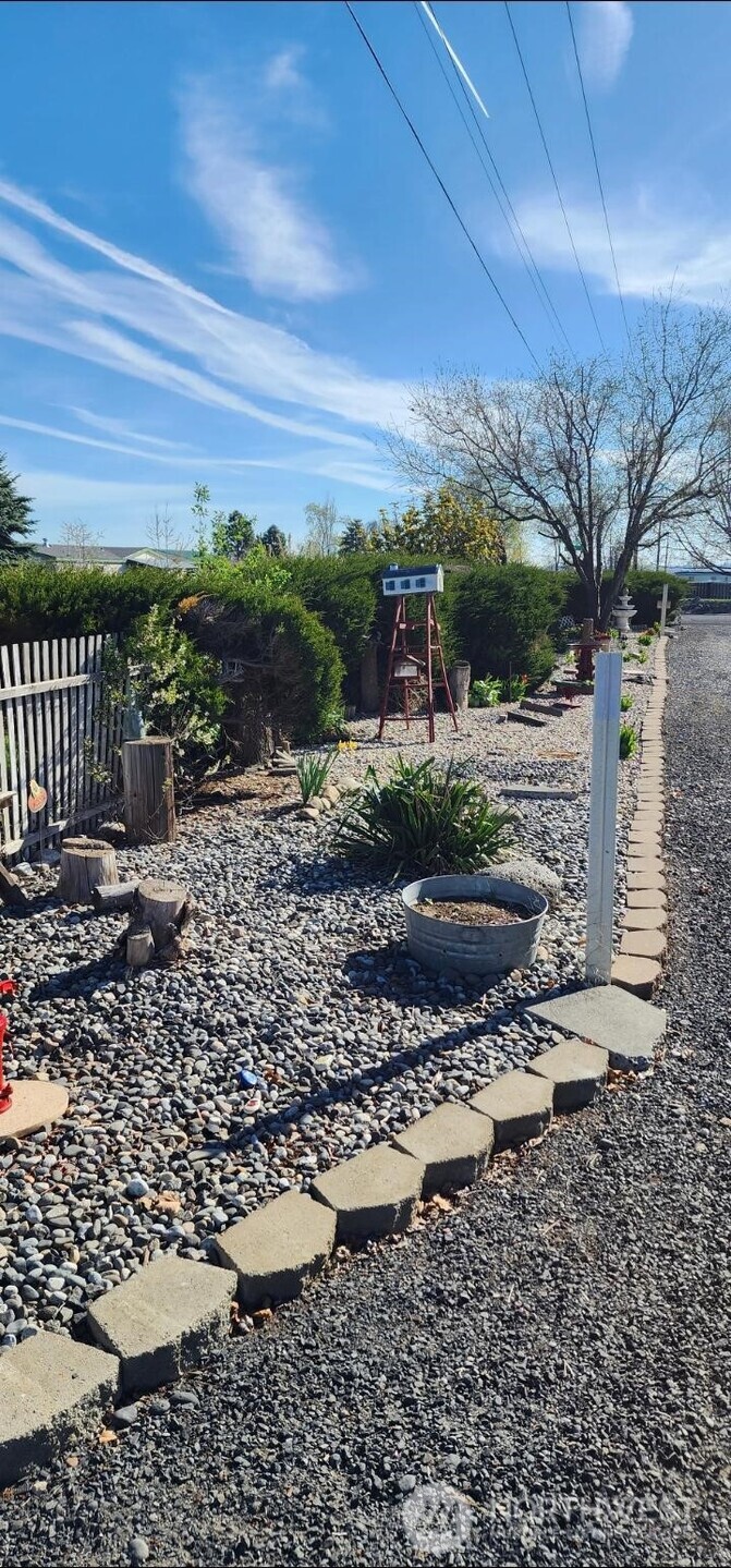 4492 Jackie Drive NE, Moses Lake, WA 98837-3549