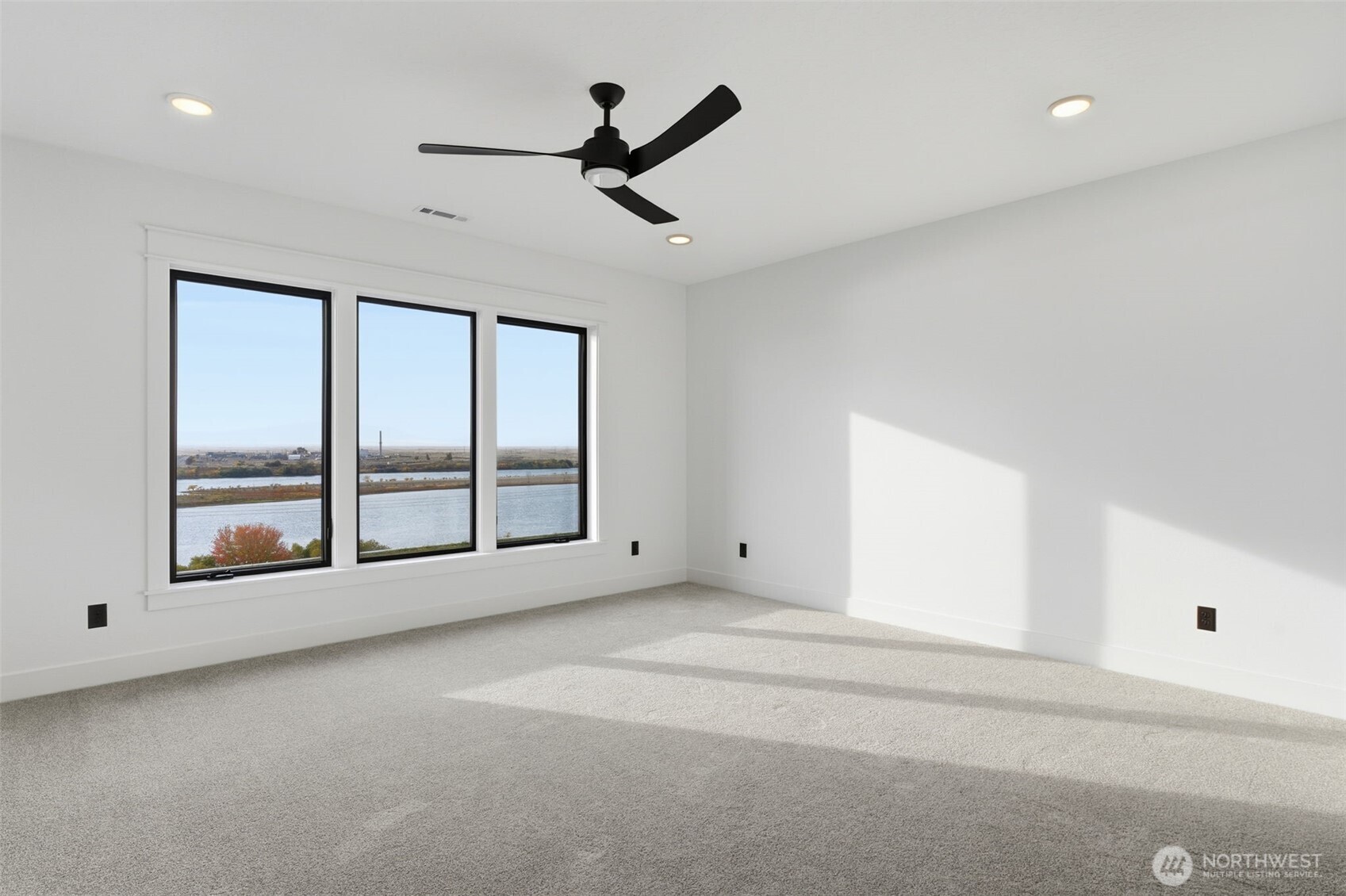 57 Columbia Bluff Lane , Pasco, WA 99301