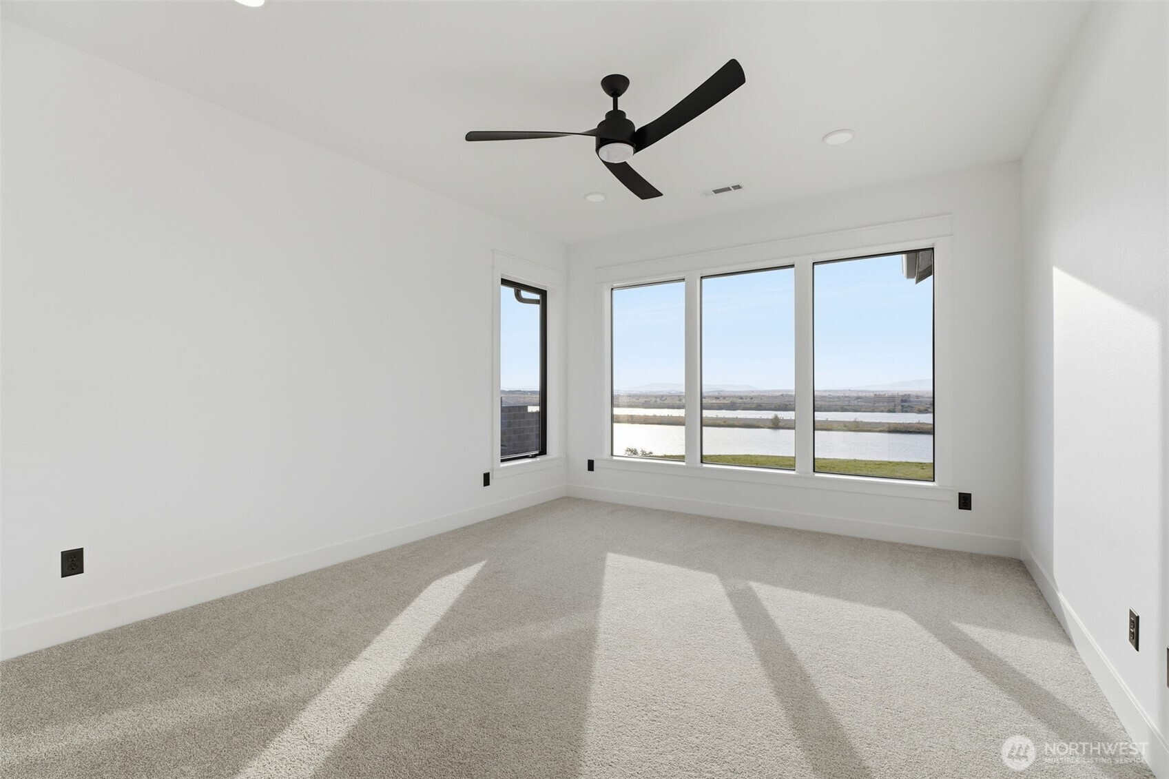 57 Columbia Bluff Lane , Pasco, WA 99301