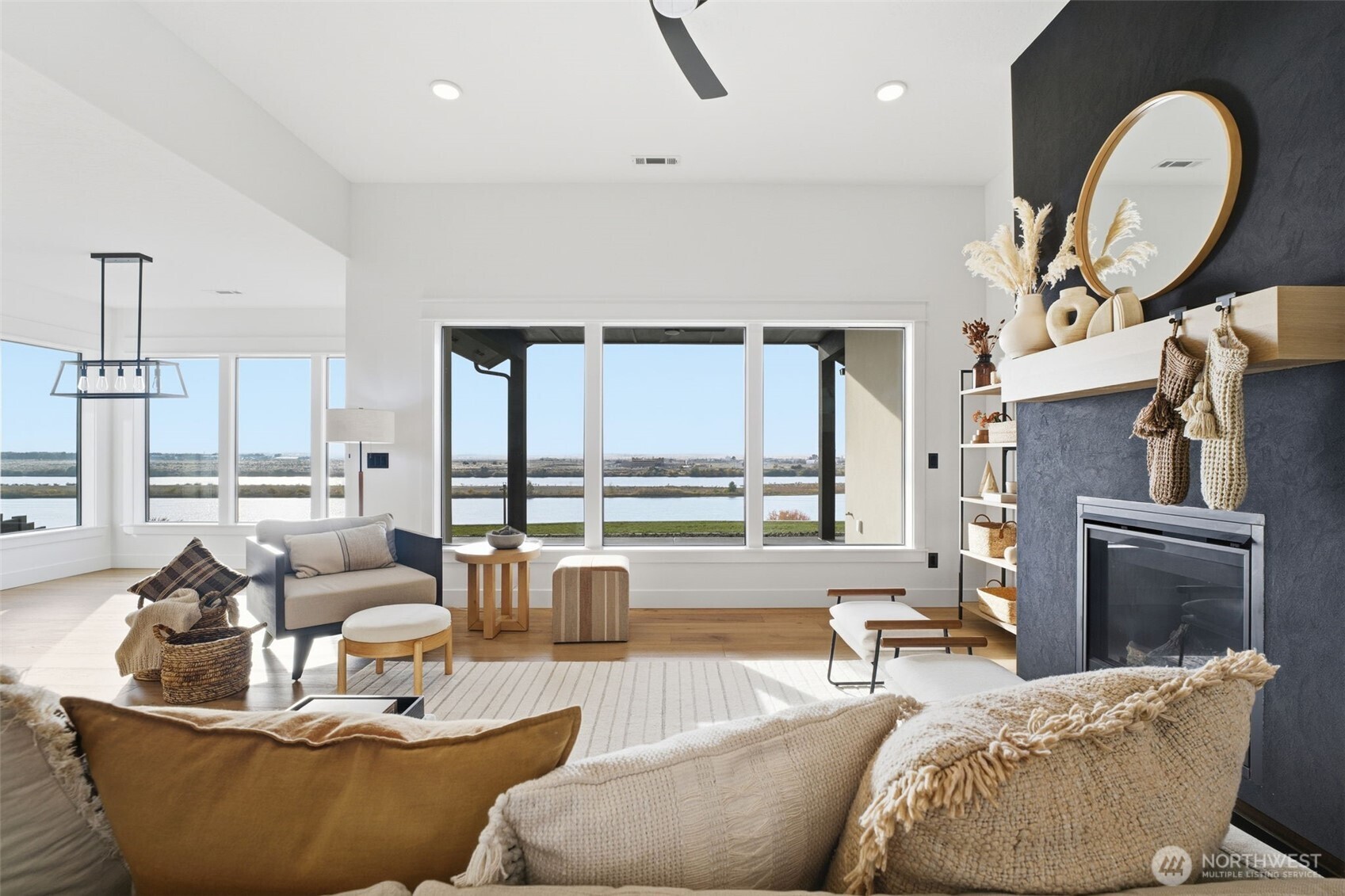 57 Columbia Bluff Lane , Pasco, WA 99301