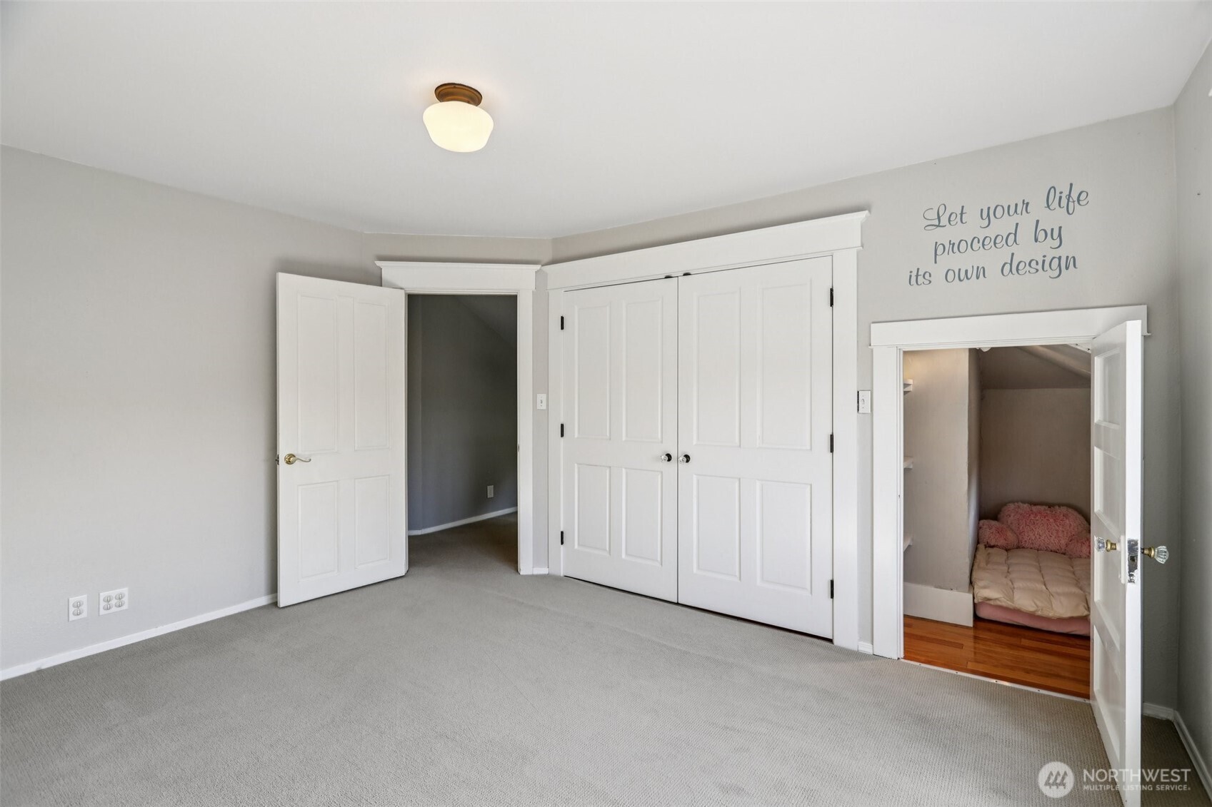 1606 33rd Avenue , Seattle, WA 98122