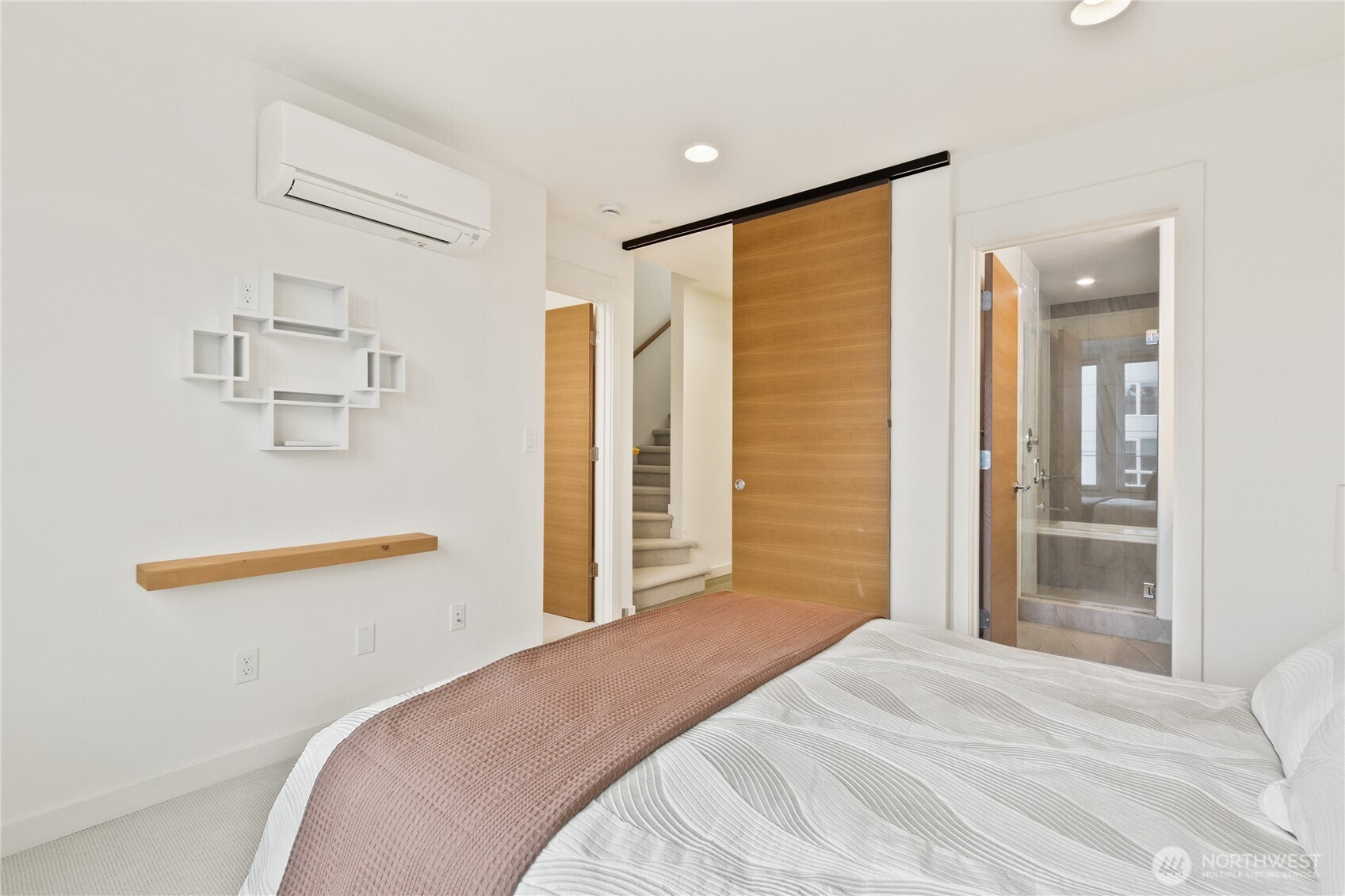 2011 NW 64th Street #B, Seattle, WA 98107