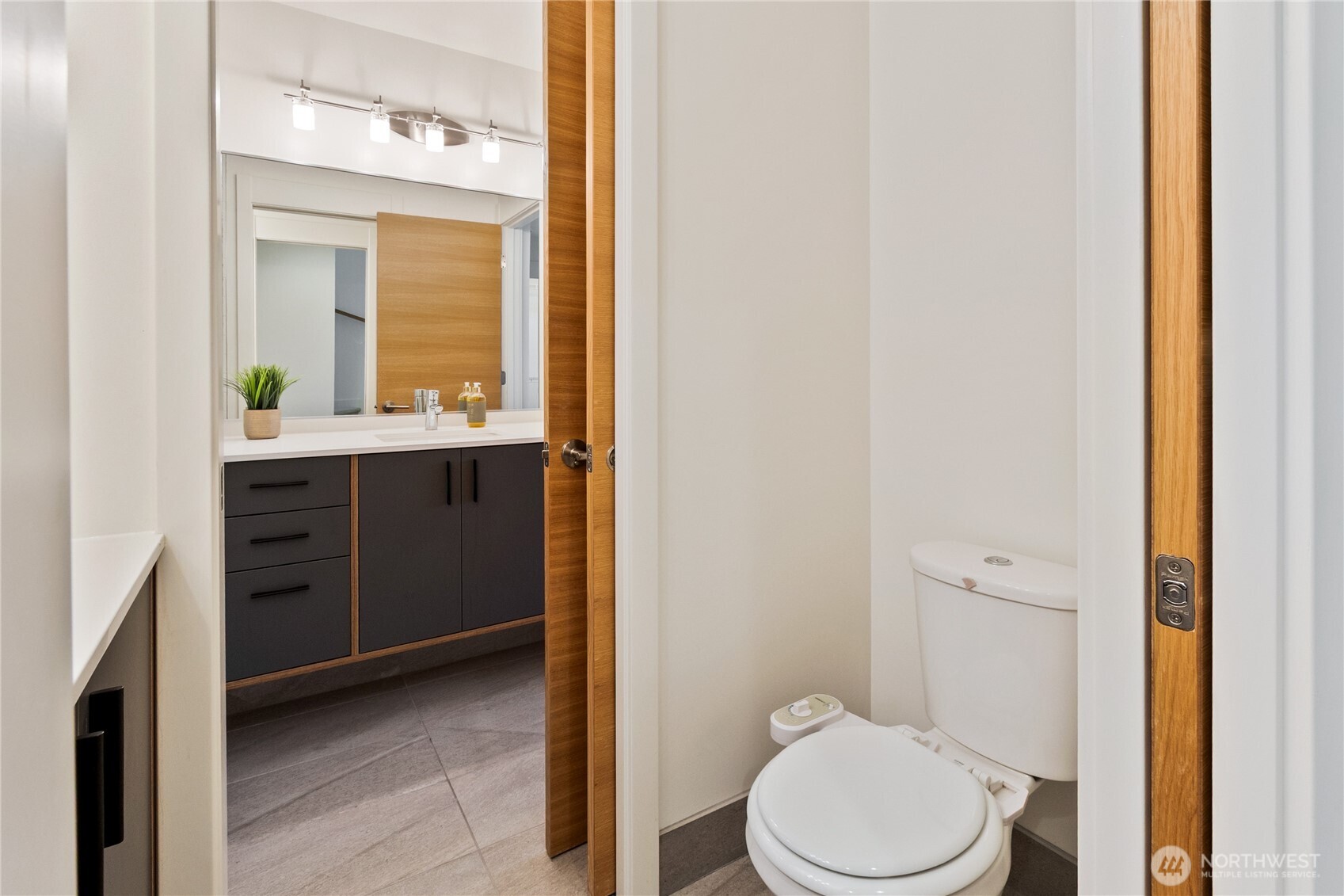 2011 NW 64th Street #B, Seattle, WA 98107