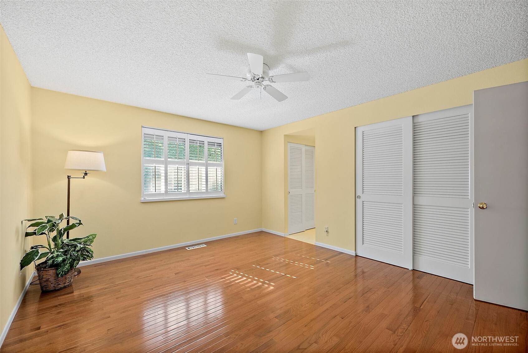 7861 University Point Circle NE, Bremerton, WA 98311