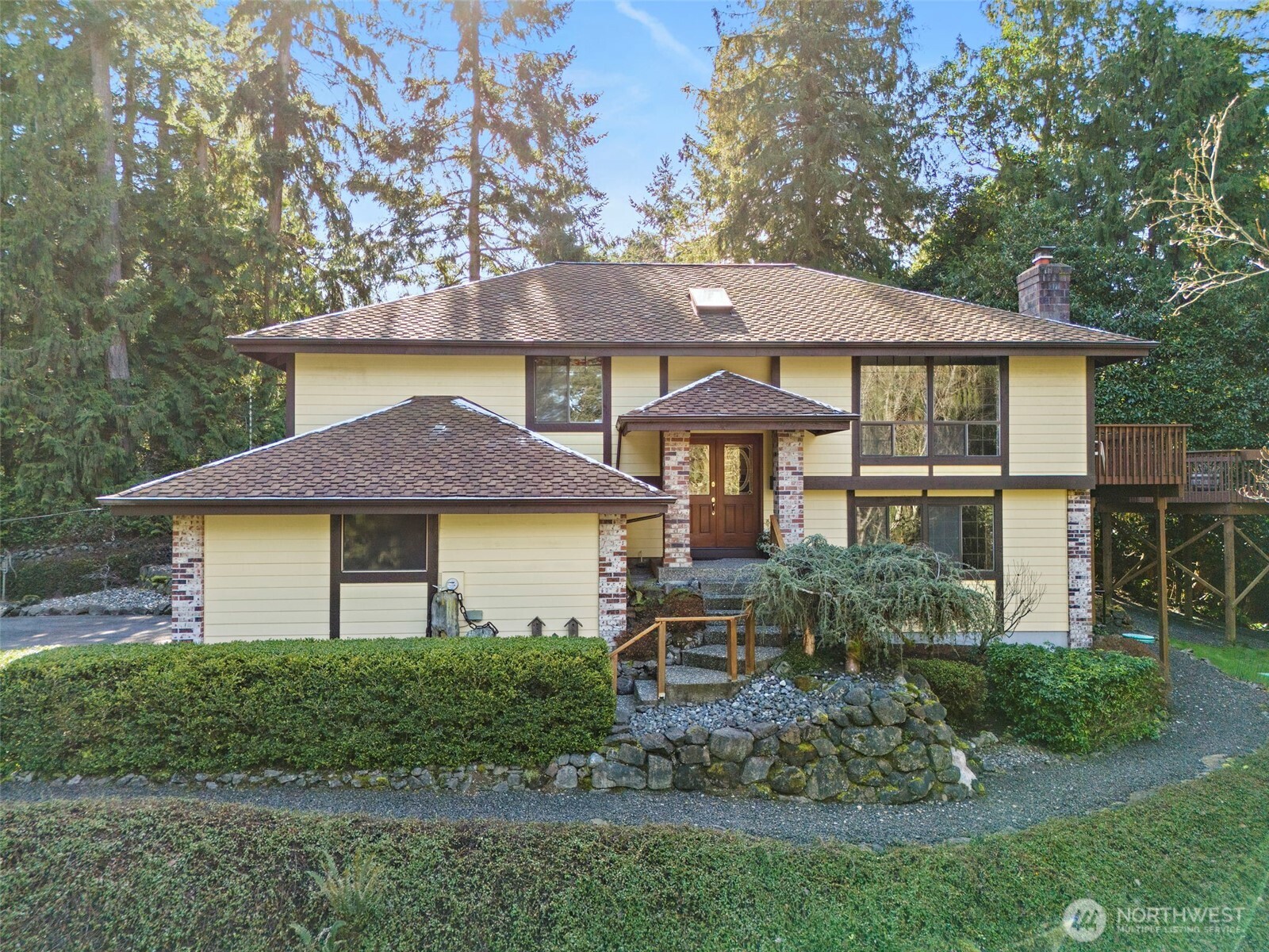 7861 University Point Circle NE, Bremerton, WA 98311