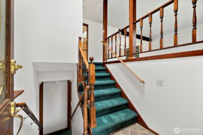 7861 University Point Circle NE, Bremerton, WA 98311 - Photo 3